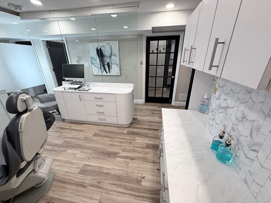 85DC2676-66E8-403C-94F9-FBC256E17DB3